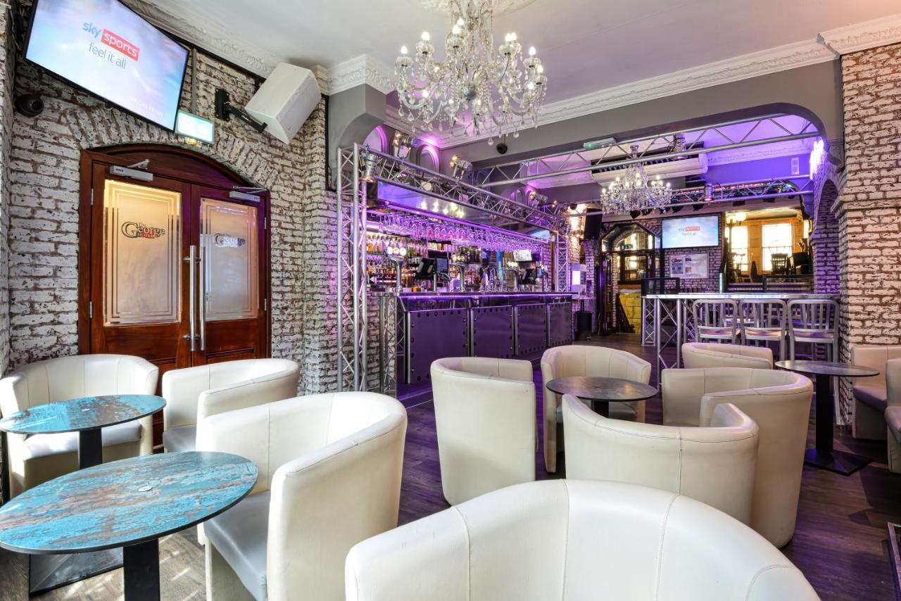 The George Hotel Уитби Экстерьер фото