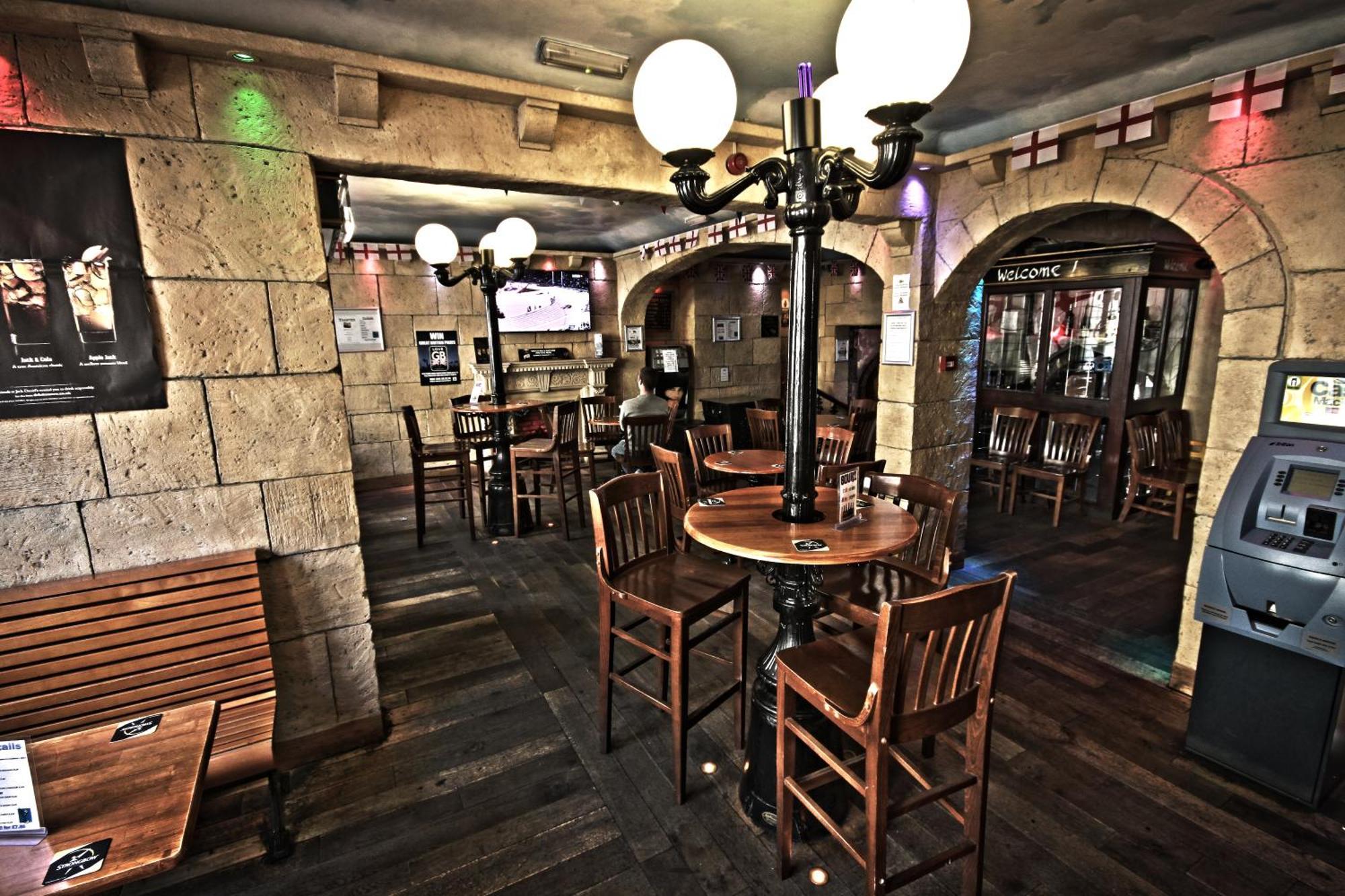 The George Hotel Уитби Экстерьер фото